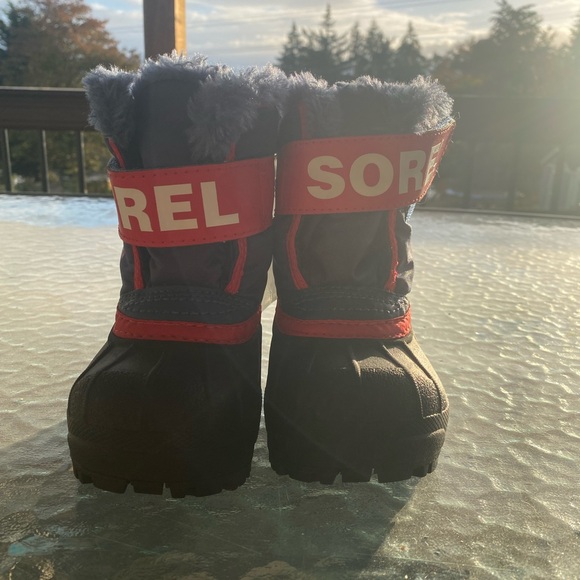 SOREL toddler snow boots size 4 - Picture 1 of 5